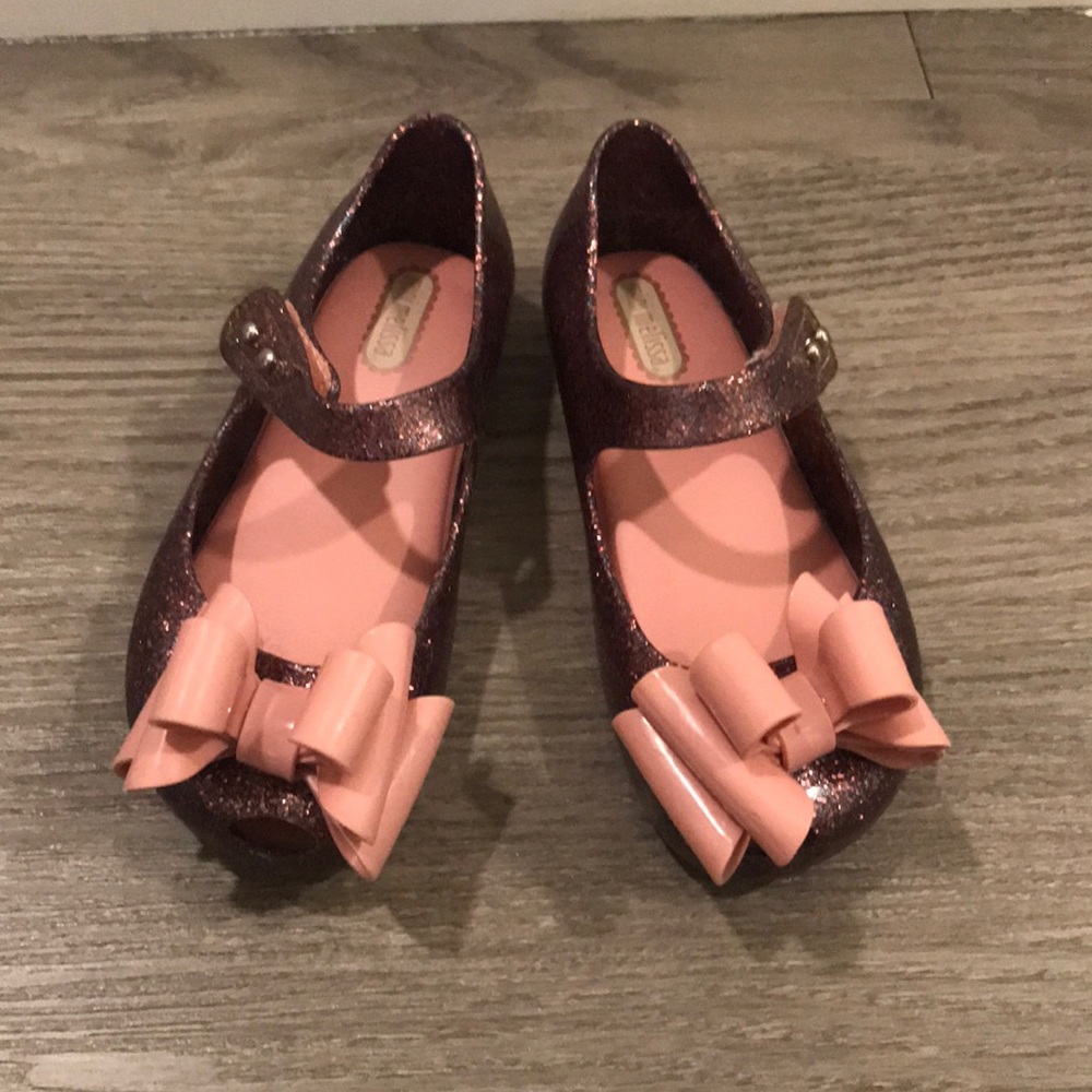 Mini Melissa shoes 🎀